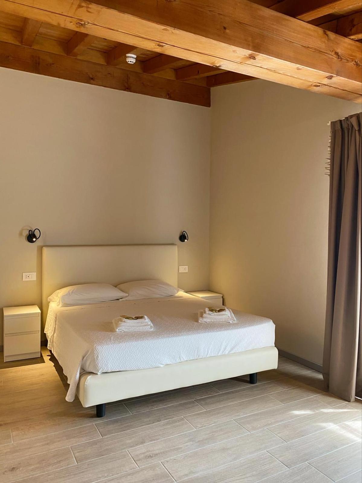 Agriturismo Cascina Carai 马罗内 外观 照片